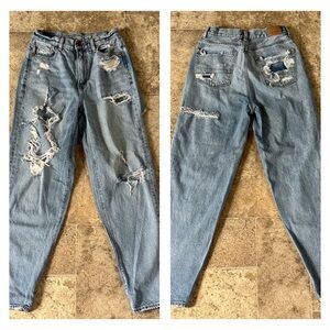 American Eagle Distressed Mom Jeans Size 00 High Rise Denim